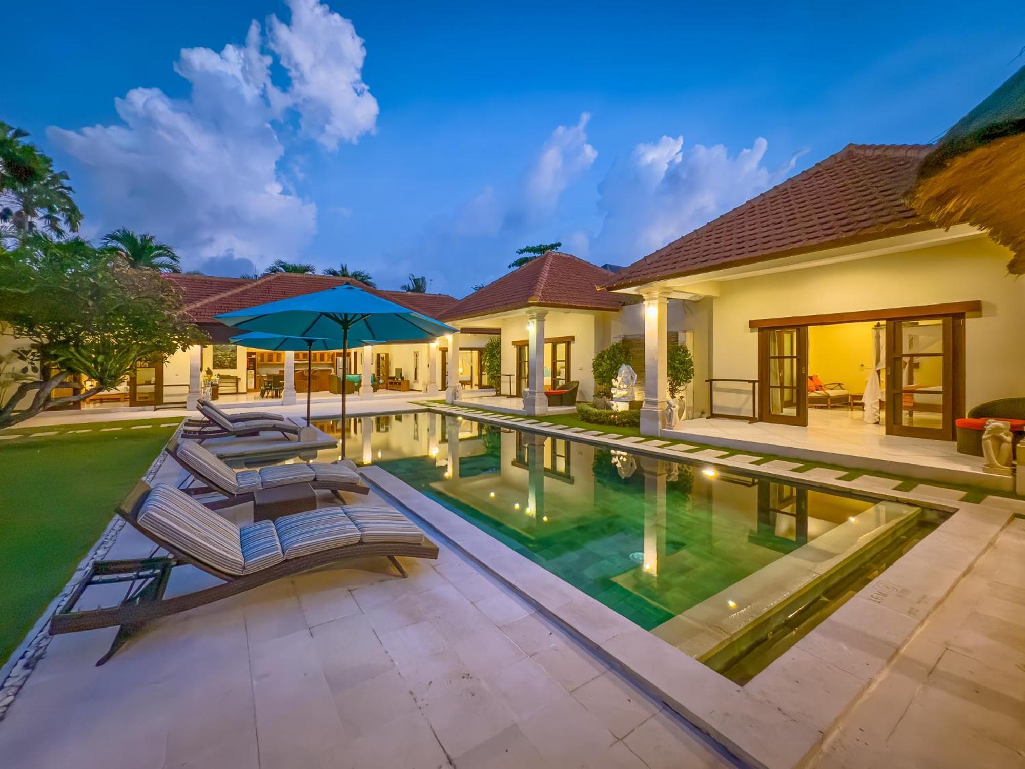 Villa Bugis Drupadi Seminyak Kamer foto