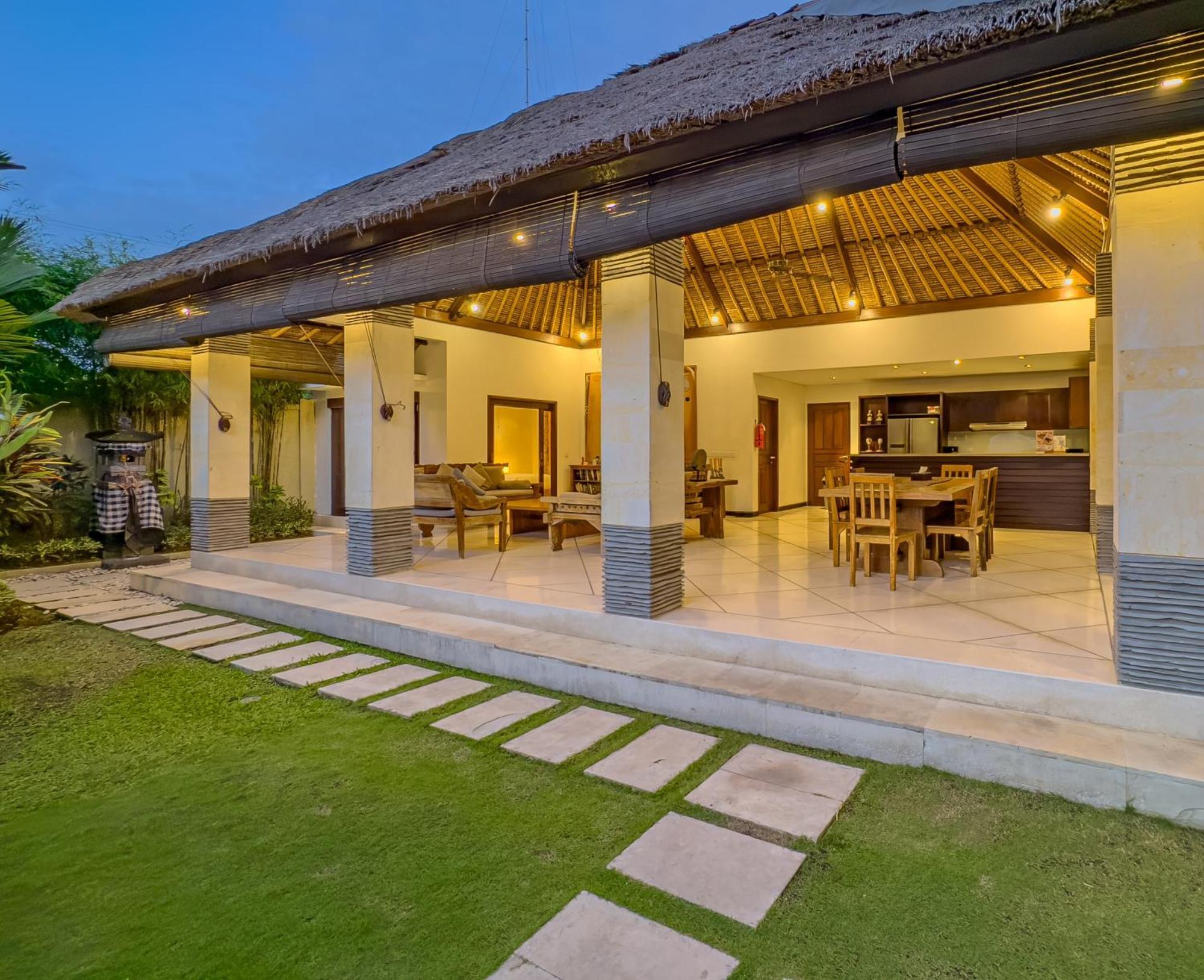 Villa Bugis Drupadi Seminyak Kamer foto
