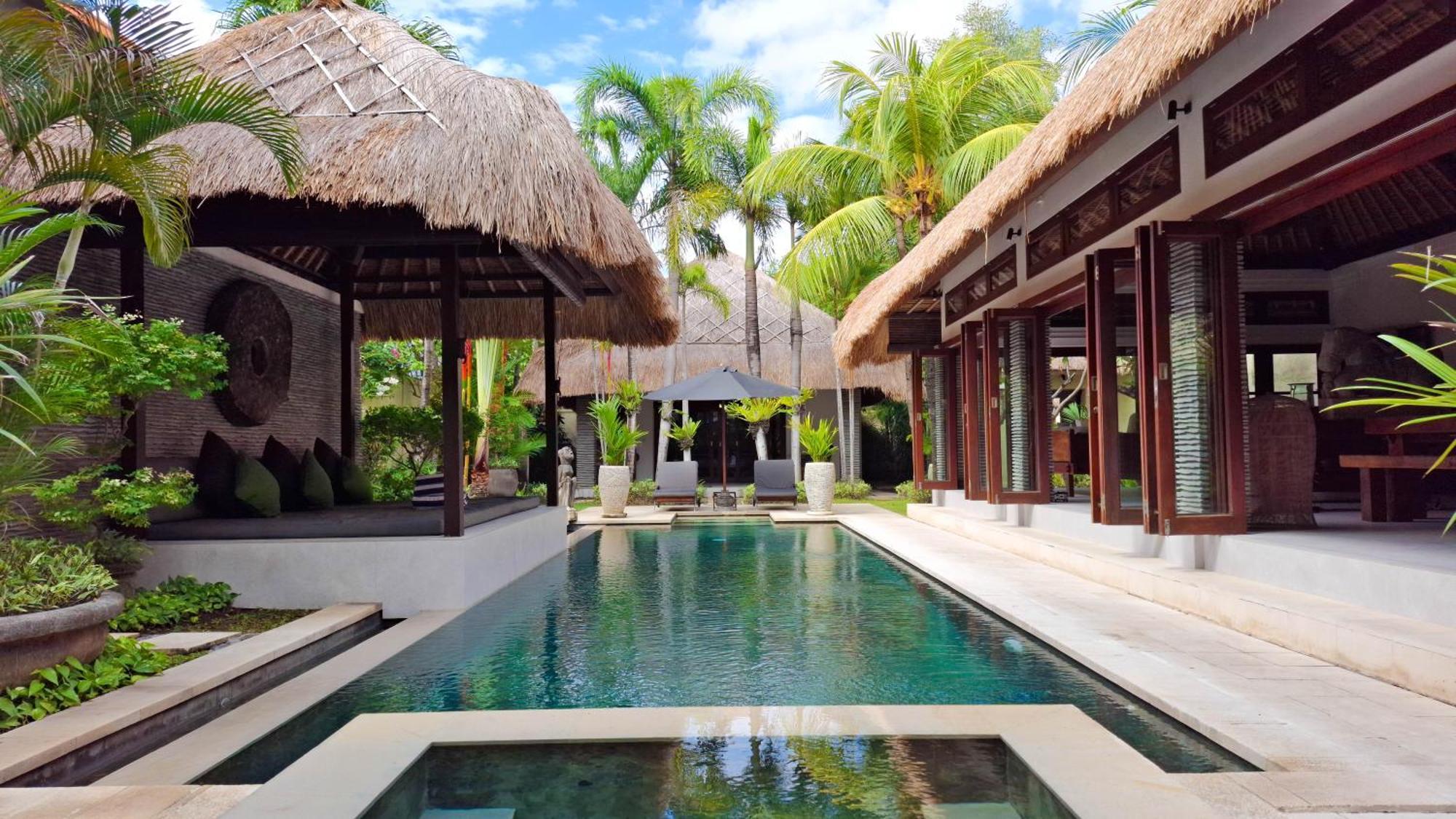 Villa Bugis Drupadi Seminyak Buitenkant foto